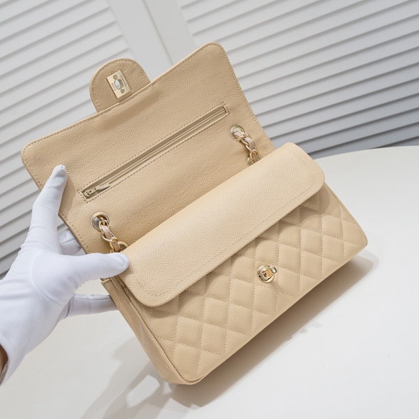 シャネルバッグ素材ディテール